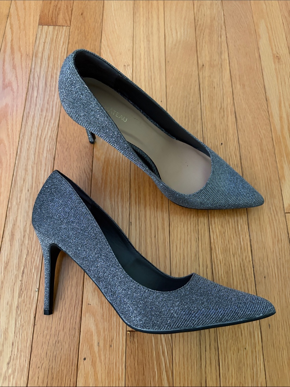 le chateau Sparkle Pointed-Toe High Heels - Silver